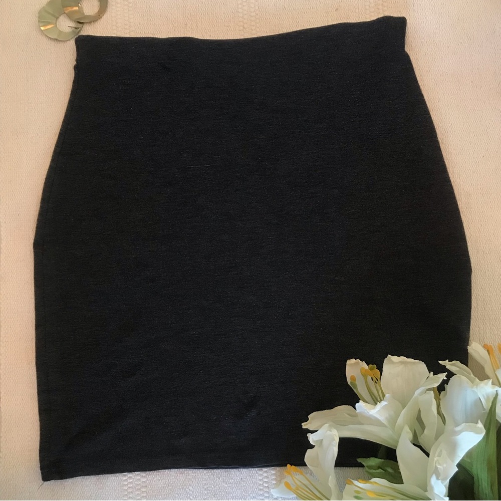 Express Tricot Womens Large Charcoal Grey Elastic Waist Body Con Pencil Skirt